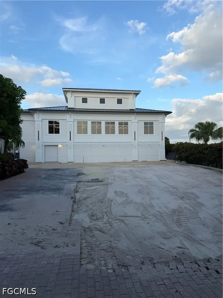 4700 Yacht Harbor Drive Naples FL 34112