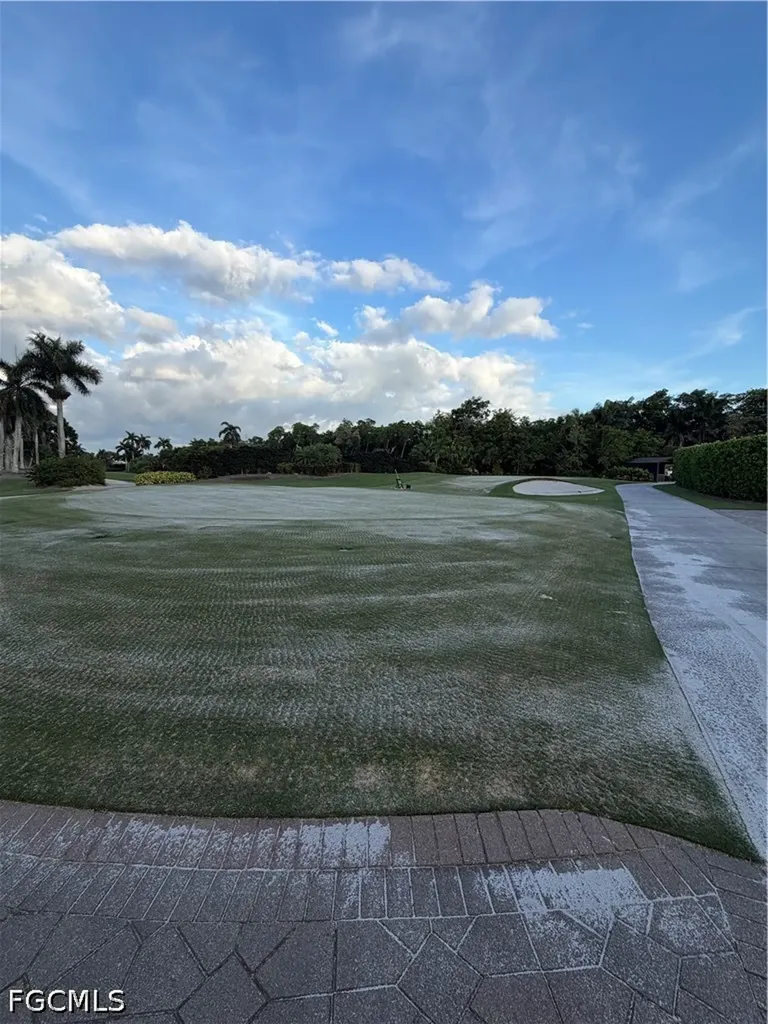 4700 Yacht Harbor Drive Naples FL 34112