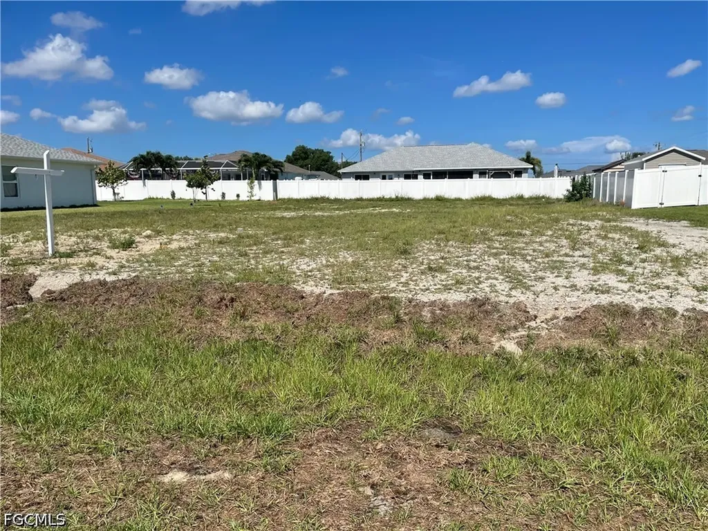 526 NW 7th Avenue Cape Coral FL 33993