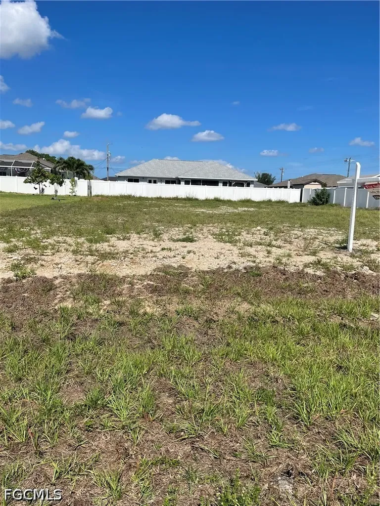 526 NW 7th Avenue Cape Coral FL 33993