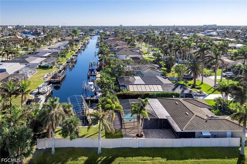 171 SW 51st Terrace Cape Coral FL 33914