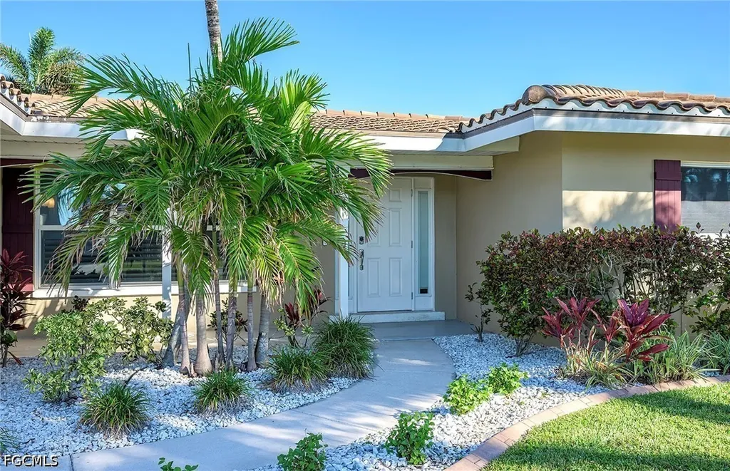 171 SW 51st Terrace Cape Coral FL 33914