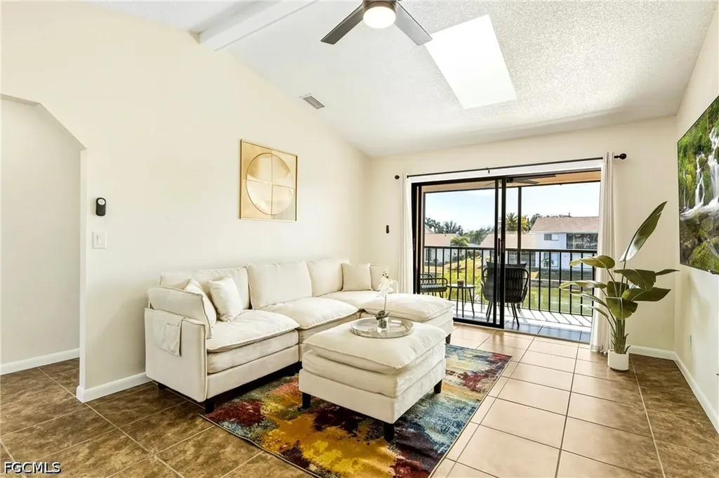 616 SE 14th Terrace Cape Coral FL 33990