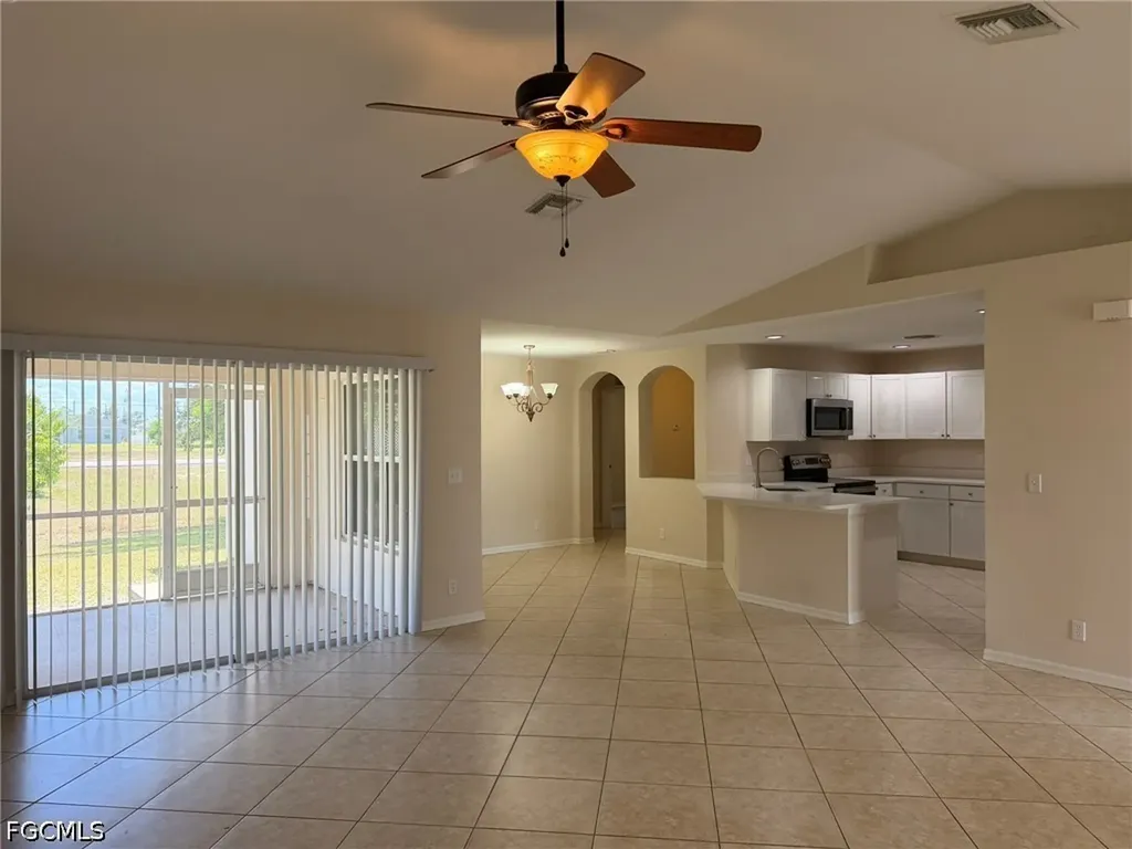 3527 NE 19th Place Cape Coral FL 33909