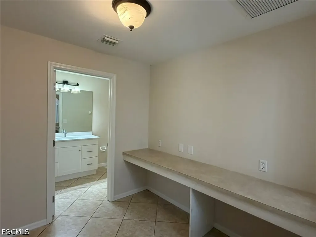 3527 NE 19th Place Cape Coral FL 33909