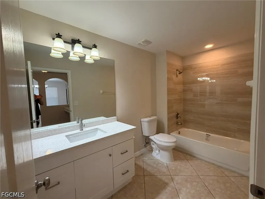 3527 NE 19th Place Cape Coral FL 33909