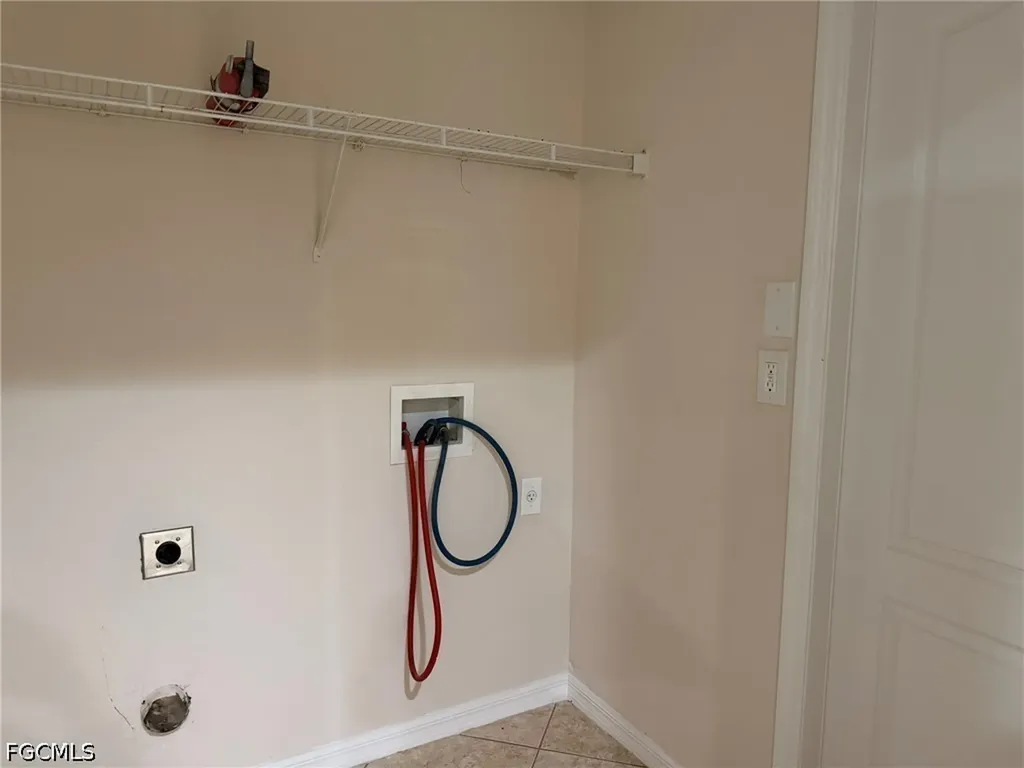 3527 NE 19th Place Cape Coral FL 33909