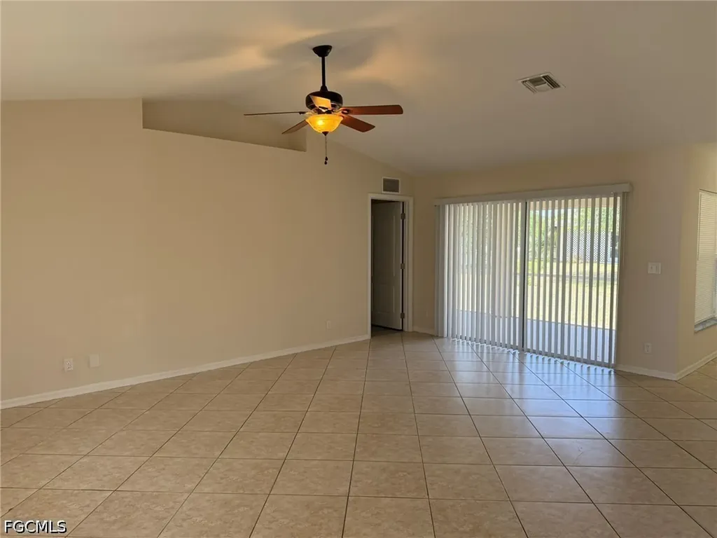 3527 NE 19th Place Cape Coral FL 33909