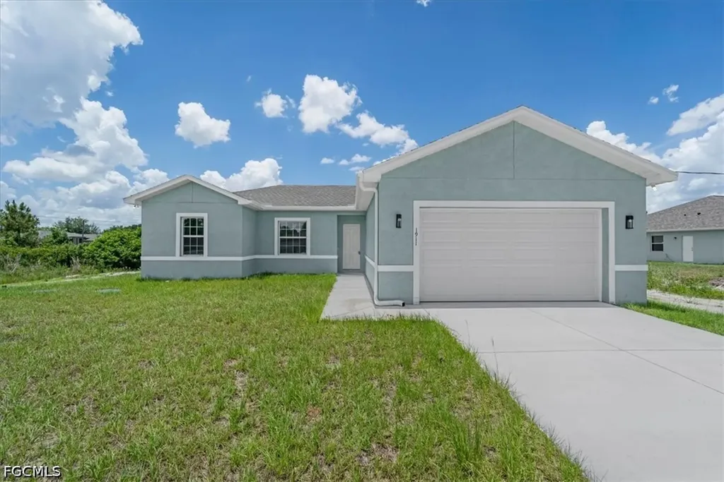 1911 Richmond Avenue N Lehigh Acres FL 33972