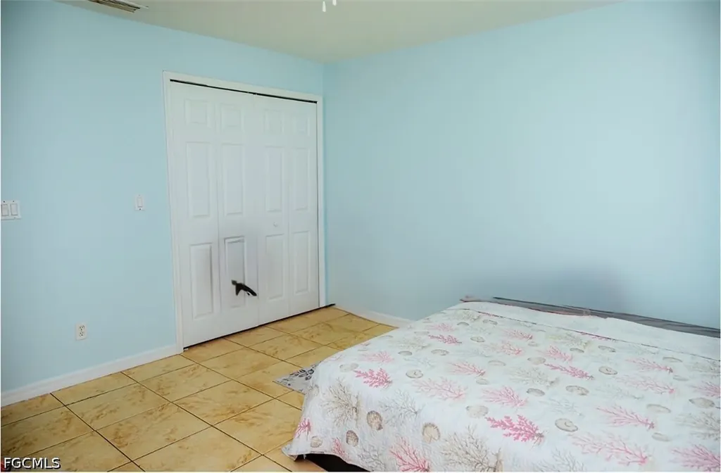 716-718 Ichabod Avenue Lehigh Acres FL 33973
