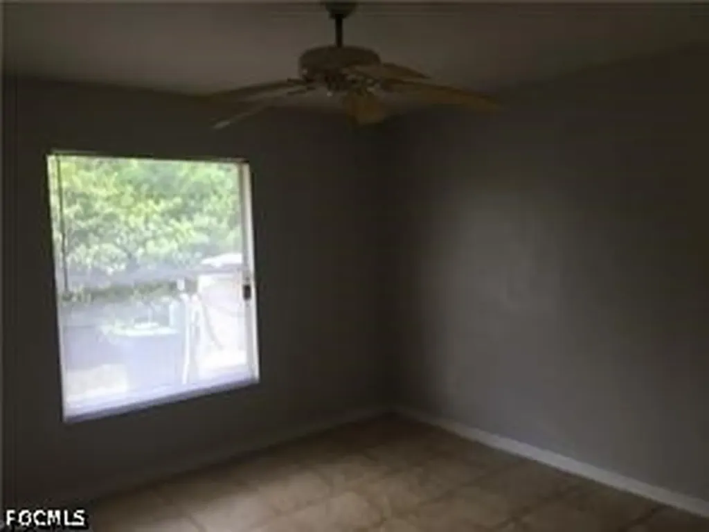 716-718 Ichabod Avenue Lehigh Acres FL 33973
