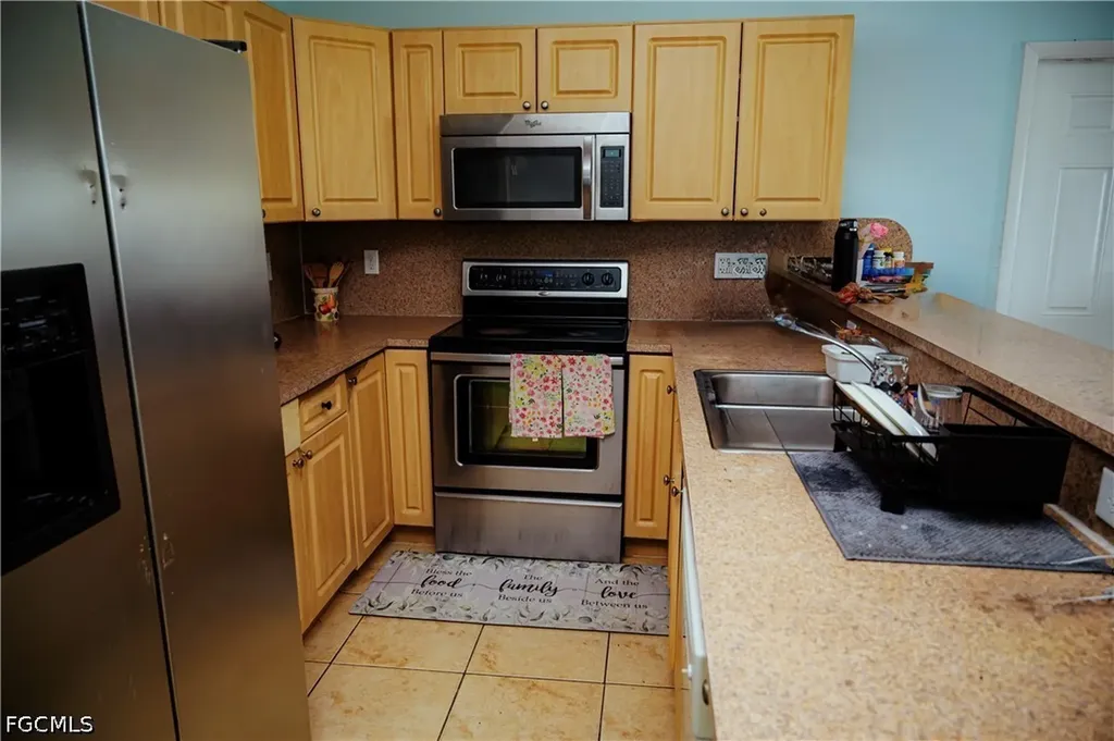 716-718 Ichabod Avenue Lehigh Acres FL 33973