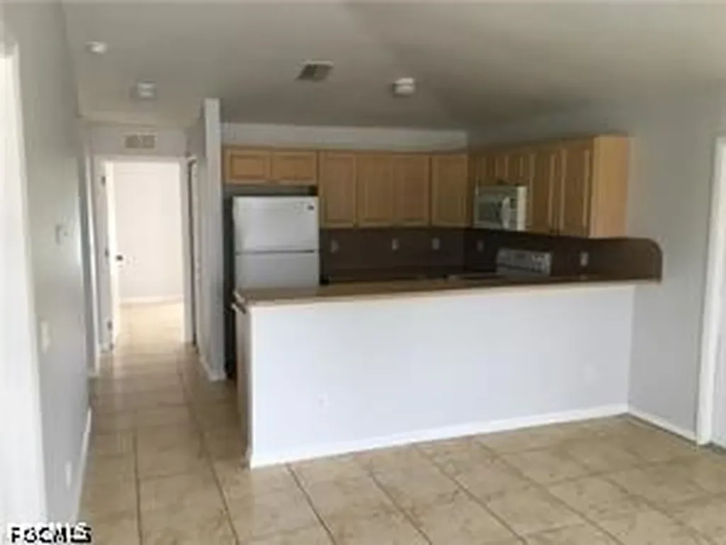 716-718 Ichabod Avenue Lehigh Acres FL 33973
