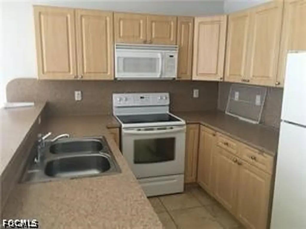 716-718 Ichabod Avenue Lehigh Acres FL 33973