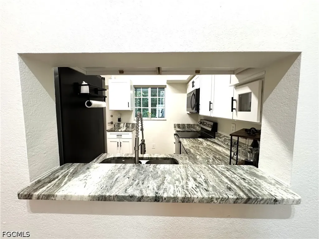 8423 Bernwood Cove Loop Fort Myers FL 33966