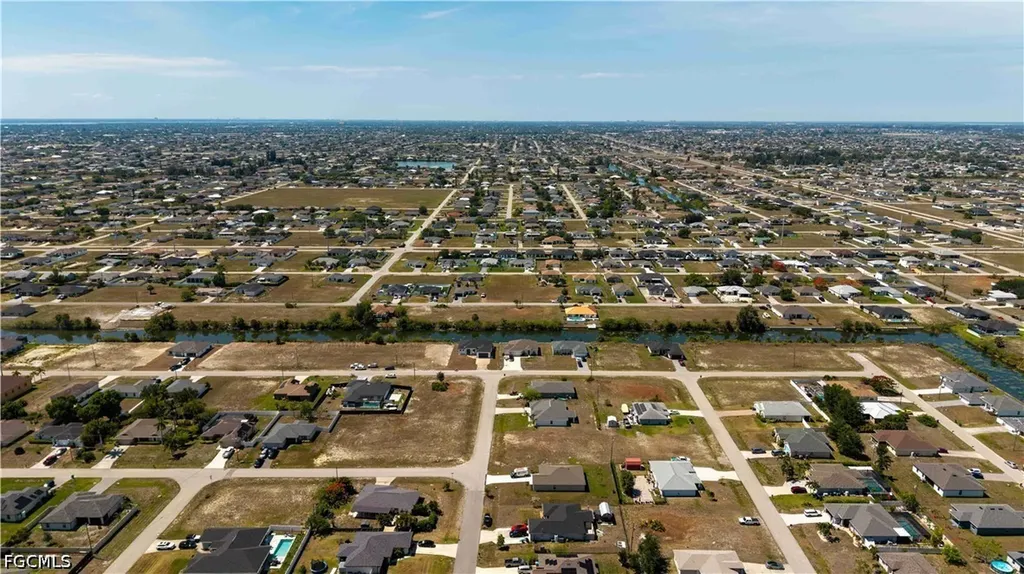 212 NE 25th Street Cape Coral FL 33909