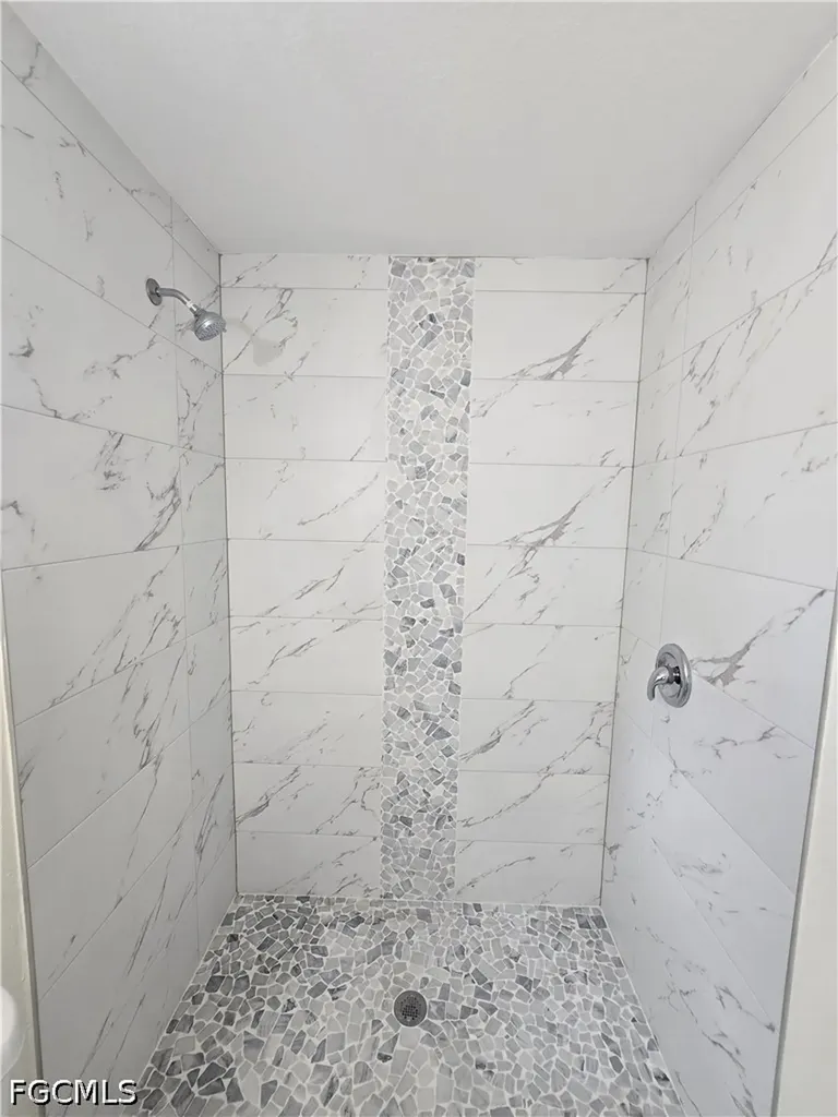 51 Wilmington Parkway Cape Coral FL 33993