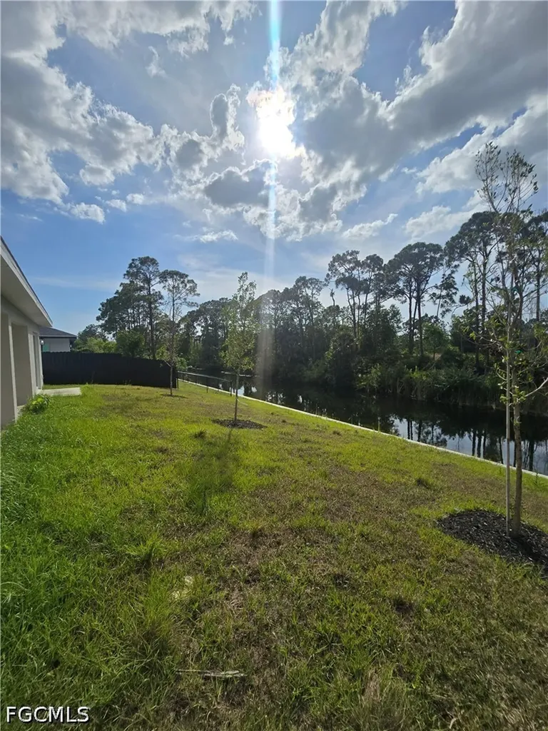 51 Wilmington Parkway Cape Coral FL 33993