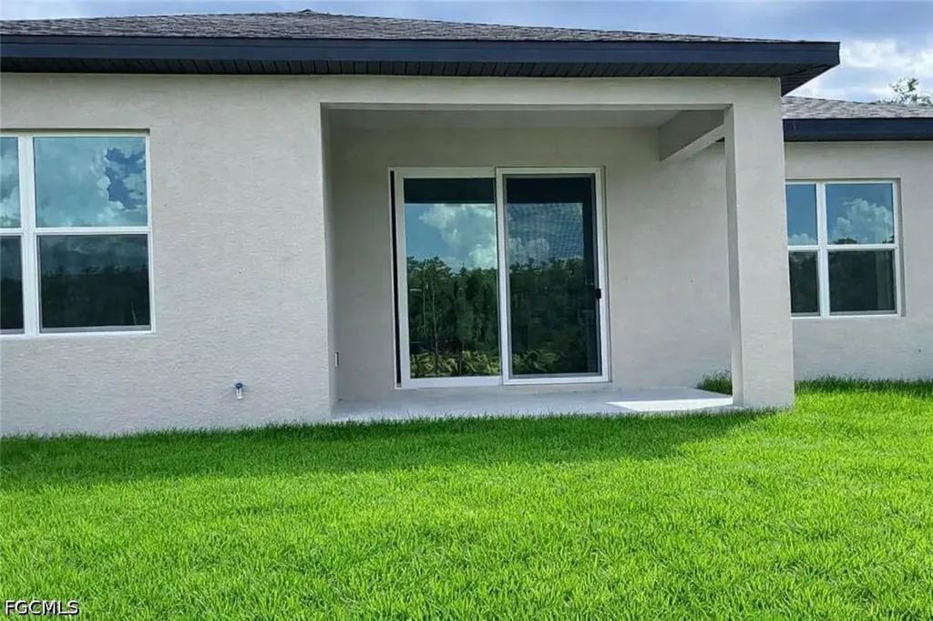 460 Westchester Drive Lehigh Acres FL 33972