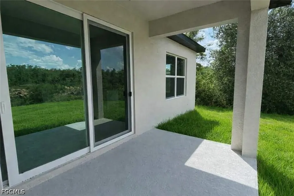 460 Westchester Drive Lehigh Acres FL 33972
