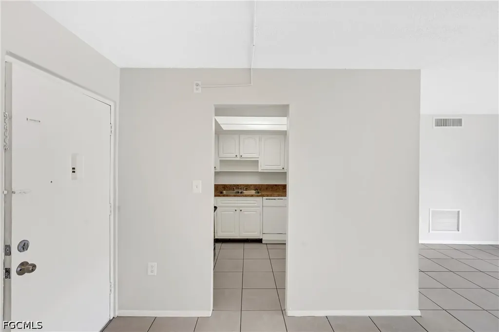 1830 Maravilla Avenue Fort Myers FL 33901