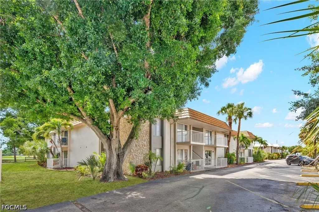 1830 Maravilla Avenue Fort Myers FL 33901