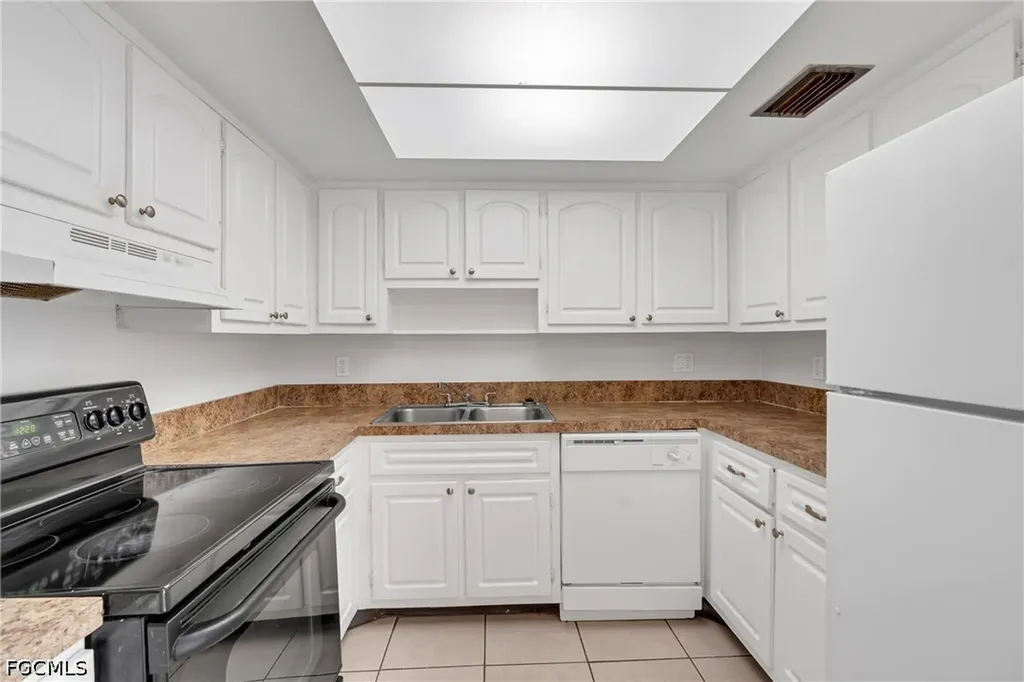 1830 Maravilla Avenue Fort Myers FL 33901