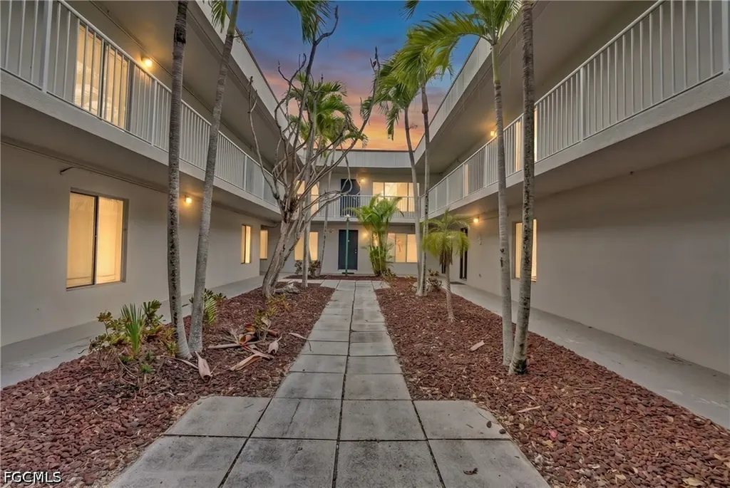 1830 Maravilla Avenue Fort Myers FL 33901