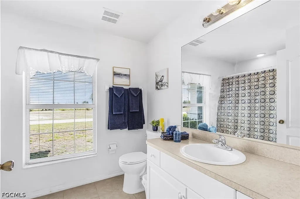 307 NE 25th Terrace Cape Coral FL 33909