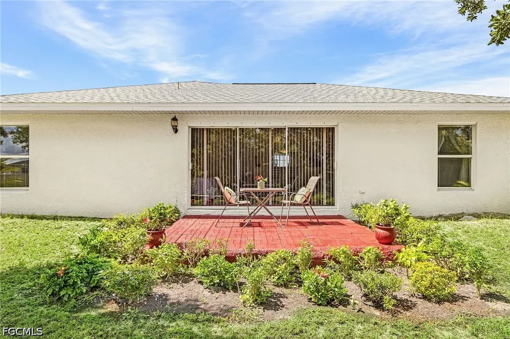 307 NE 25th Terrace Cape Coral FL 33909