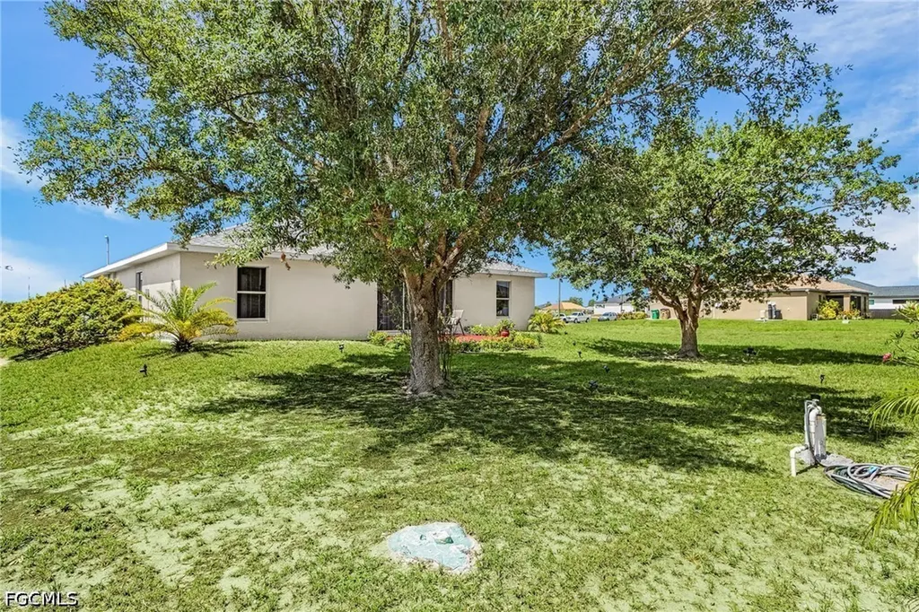 307 NE 25th Terrace Cape Coral FL 33909