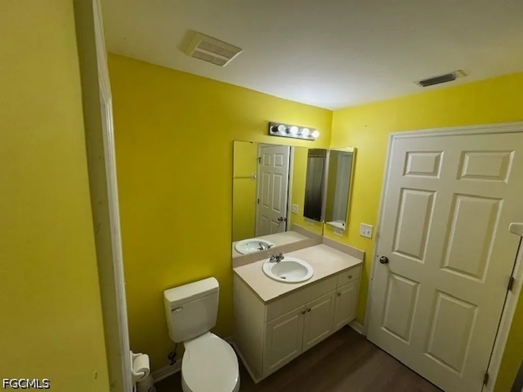 1230 NE 5th Avenue Cape Coral FL 33909