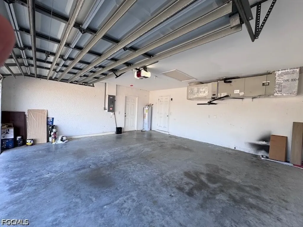 1230 NE 5th Avenue Cape Coral FL 33909