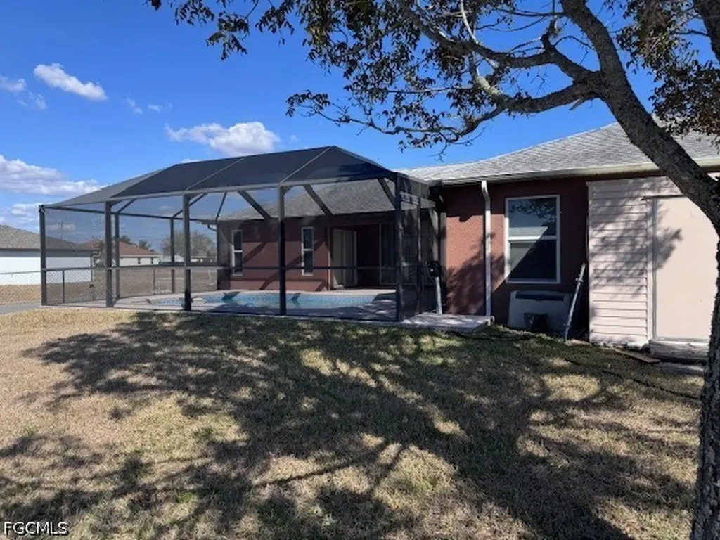 1230 NE 5th Avenue Cape Coral FL 33909