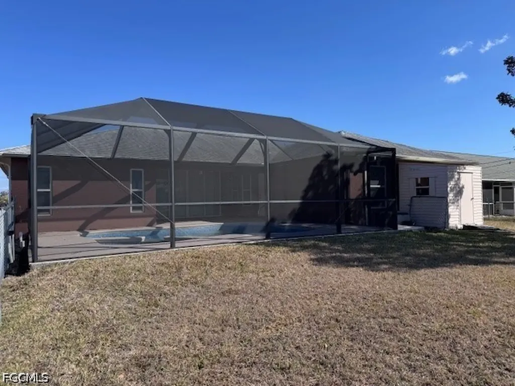 1230 NE 5th Avenue Cape Coral FL 33909