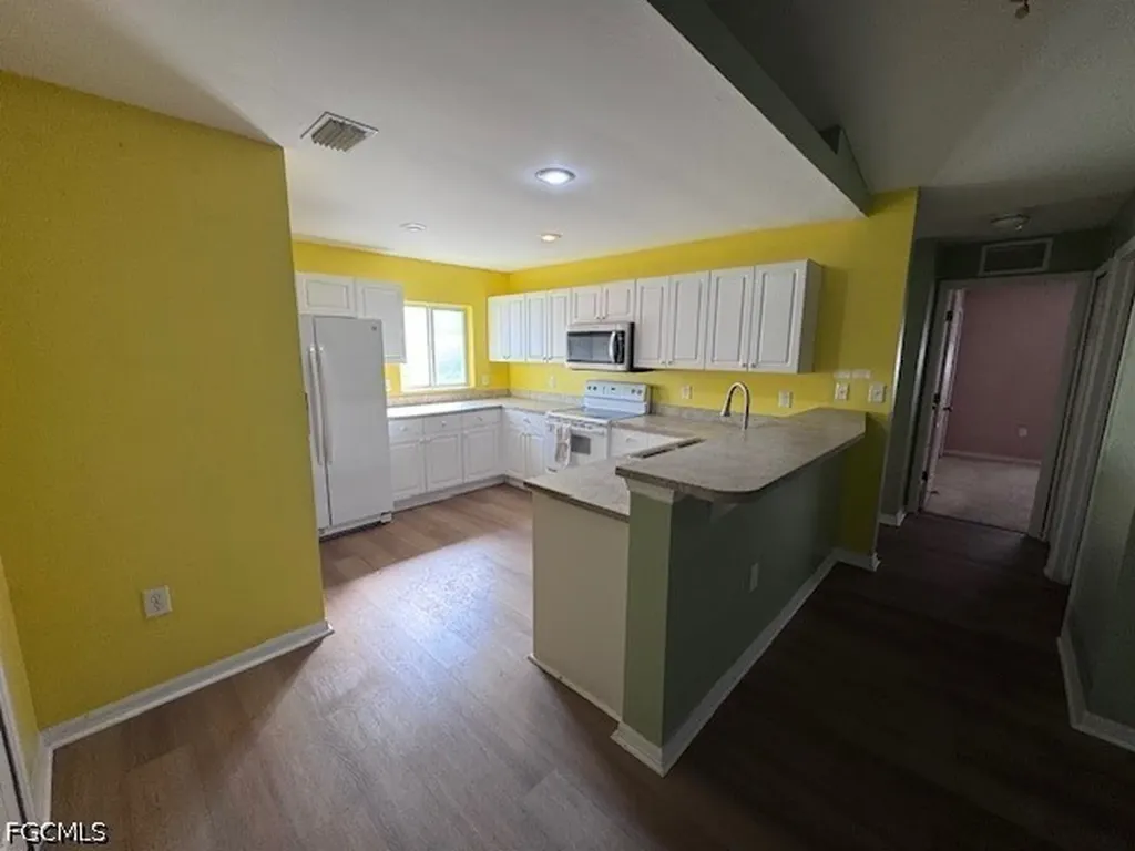 1230 NE 5th Avenue Cape Coral FL 33909