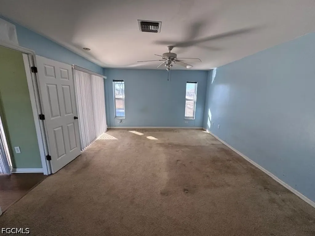 1230 NE 5th Avenue Cape Coral FL 33909