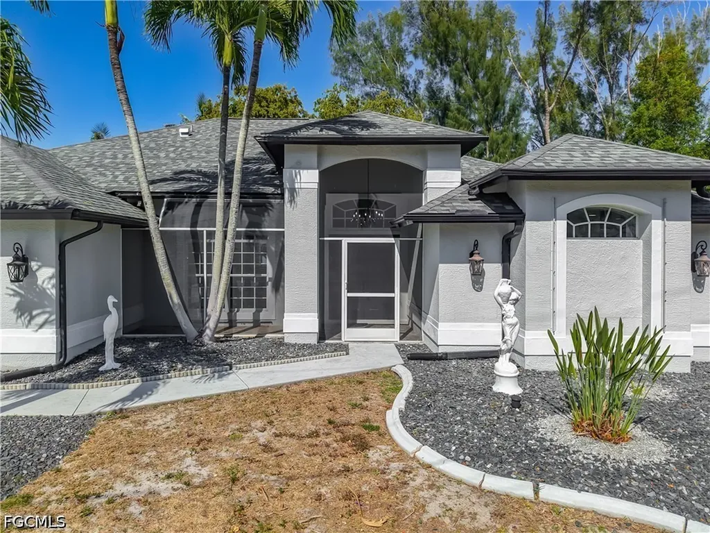 2503 Aviation Parkway Cape Coral FL 33904