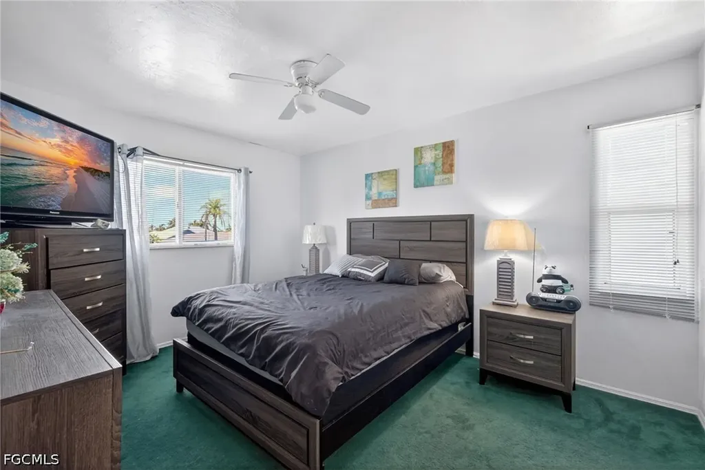 5027 SW 16th Place Cape Coral FL 33914