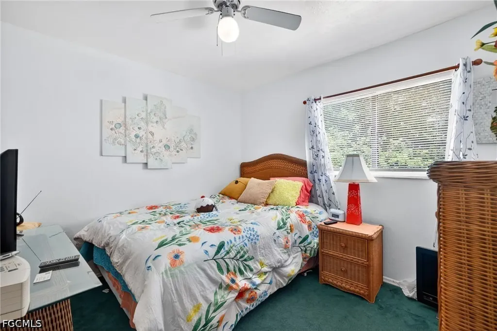 5027 SW 16th Place Cape Coral FL 33914