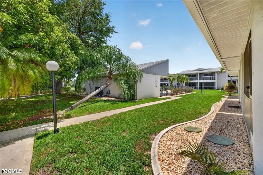 5027 SW 16th Place Cape Coral FL 33914