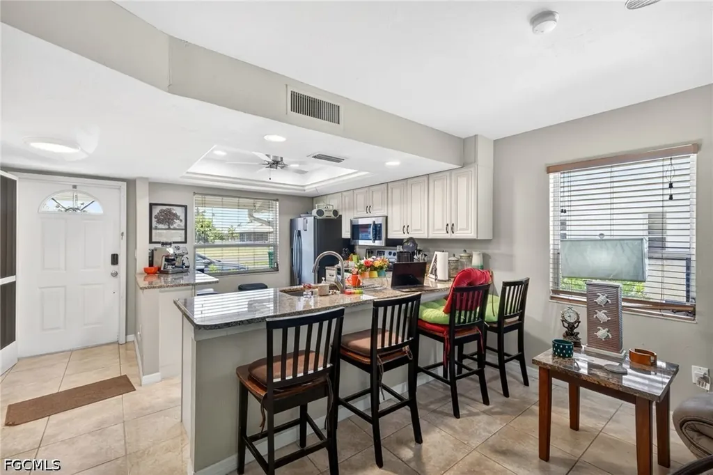 5027 SW 16th Place Cape Coral FL 33914