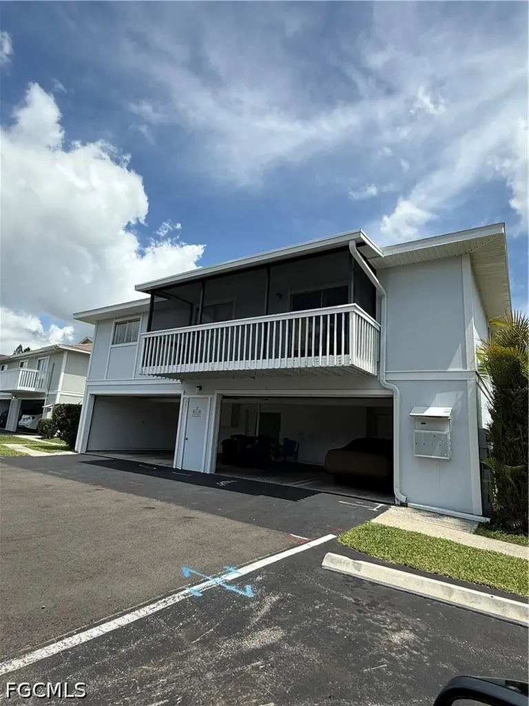 3271 Royal Canadian Trace Fort Myers FL 33907