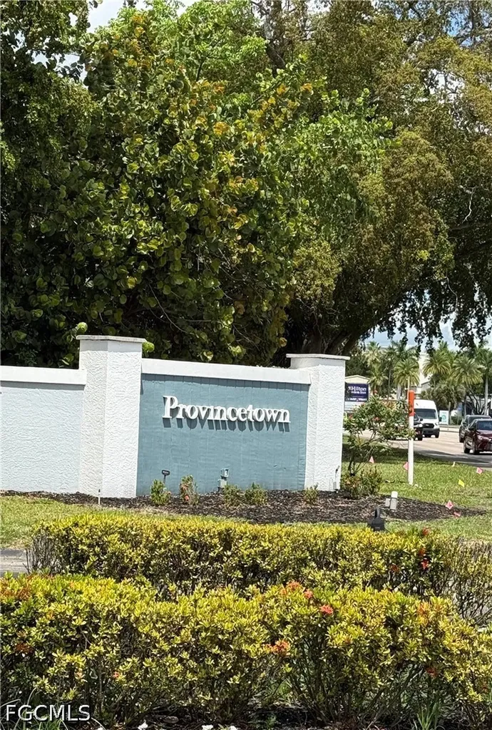 3271 Royal Canadian Trace Fort Myers FL 33907