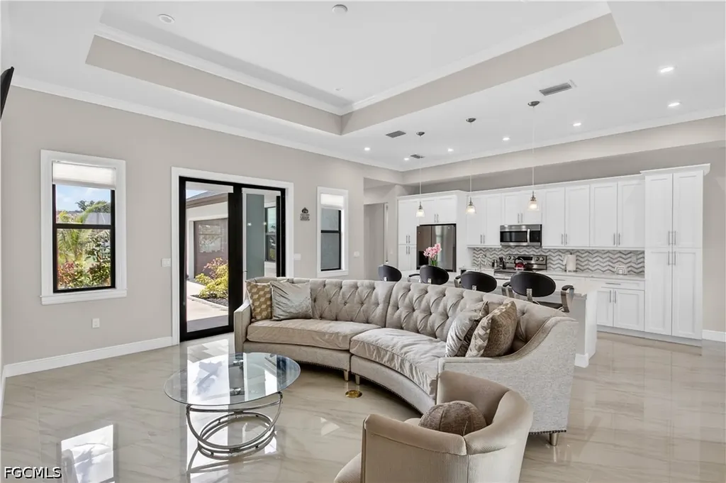 2701 NW 11th Street Cape Coral FL 33993