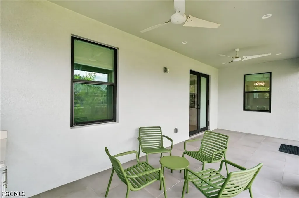 2701 NW 11th Street Cape Coral FL 33993
