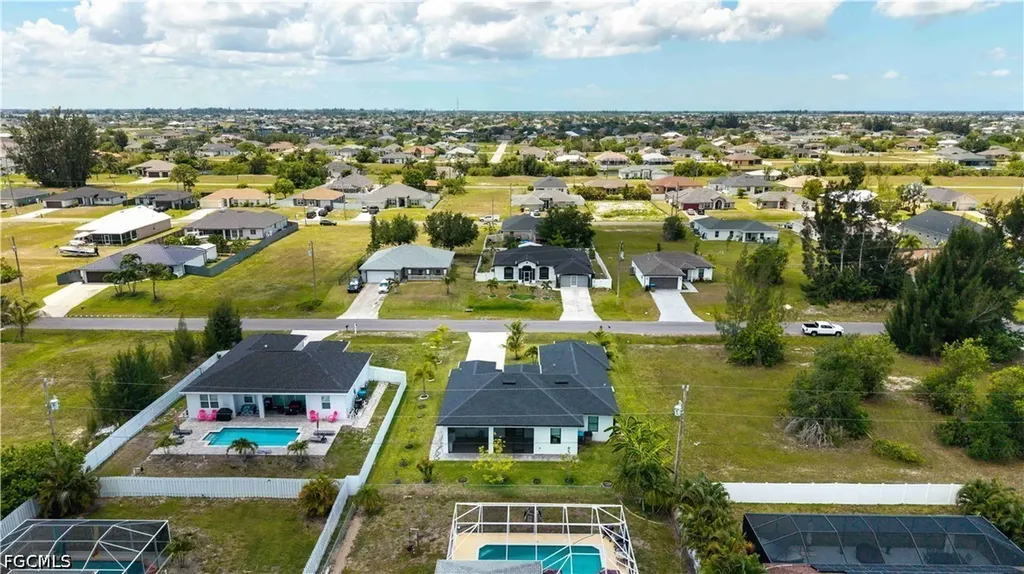 2701 NW 11th Street Cape Coral FL 33993