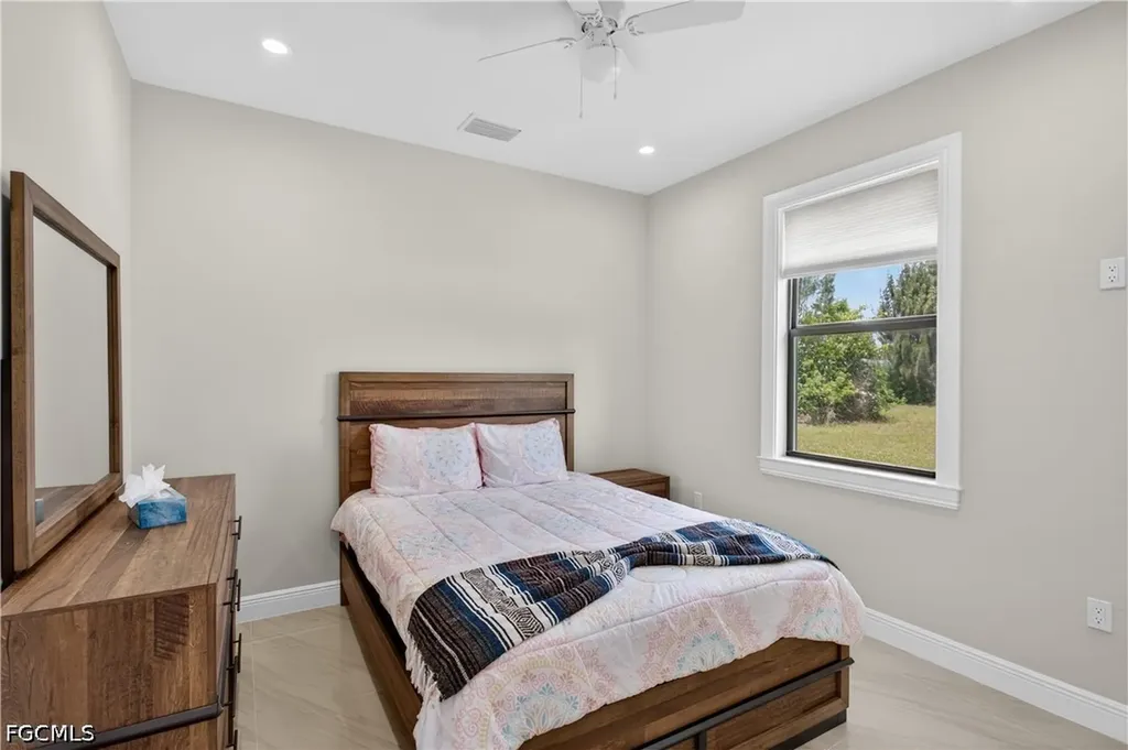 2701 NW 11th Street Cape Coral FL 33993