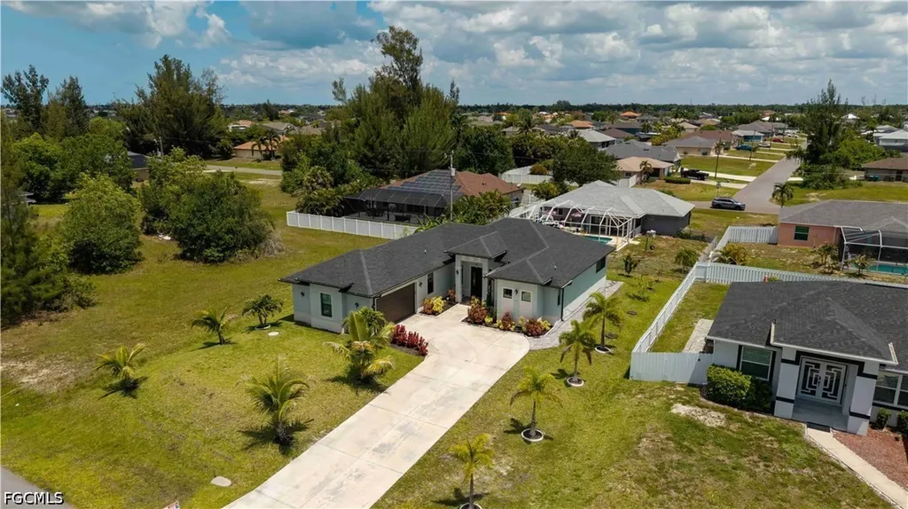2701 NW 11th Street Cape Coral FL 33993