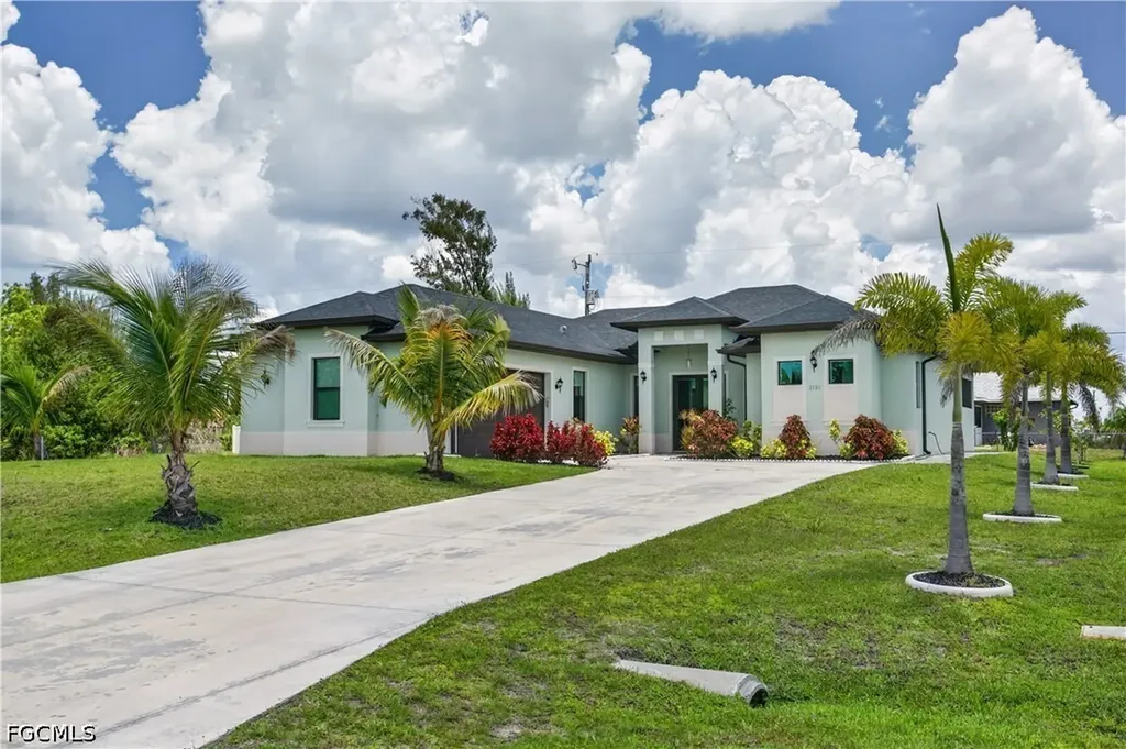 2701 NW 11th Street Cape Coral FL 33993
